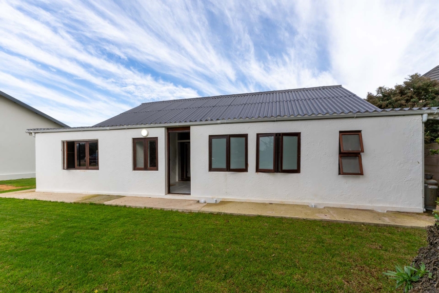 3 Bedroom Property for Sale in Stilbaai Oos Western Cape